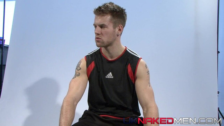 UK Naked Men: Mike Douglas