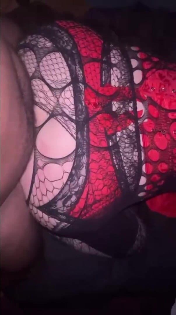 Trans and Co: Questa Sissy Araba Mi Contatta Su Xhamster per