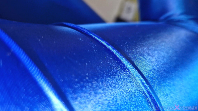 Nylon Xtreme: POV Monika Juicy Blue Zentai Workout Fitness