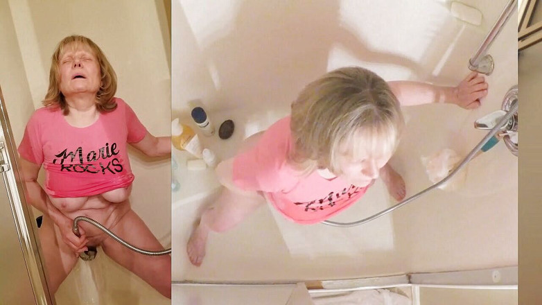 MarieRocks: La nonna arrapata ha 66 anni e continua a trere la...