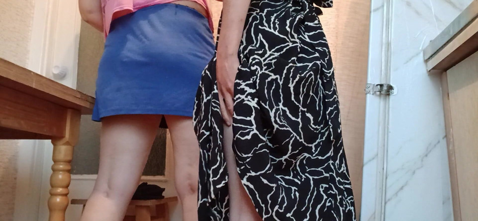 Lesbian-illusion: Маленькие и большие дрожат от интенсивных оргазмов
