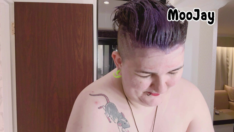 Moo Jay: Dying My Hair a Yappin ' s mými kozami z útulných vibrů