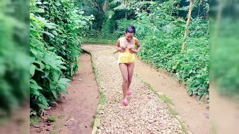 African Beauties: Rowena Wird Mit Ihrem Besten Freund Komplett Unterwürfig