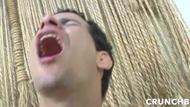 XXL gape hole used bareback by hard fuckers: Kyoung von einem alten Mann gefickt