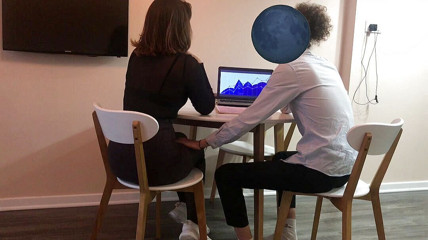 Good_view: Nieuwe secretaresse heeft een baan voor seks