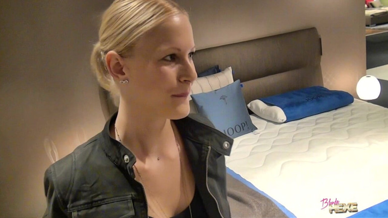 Blondehexe: Мега в магазине мебели
