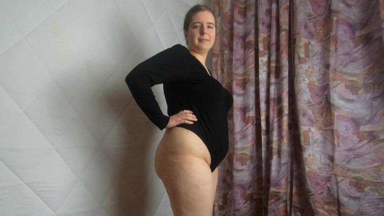 Lingerie Review: Costumes de corps pour femme taille plus.