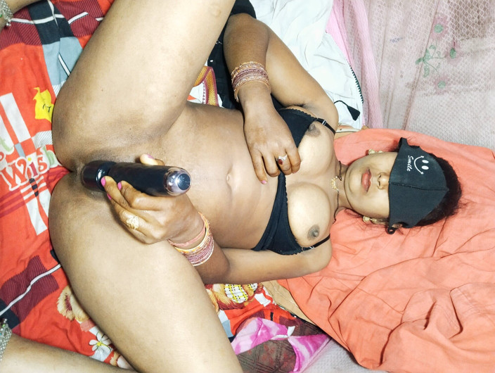 Shyam bharosh: Anal onani Desi Bhabhi på natten