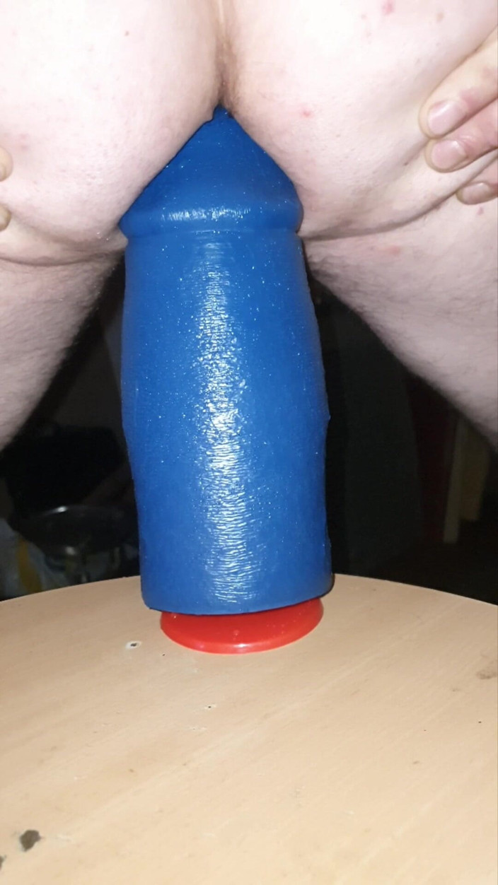 Analass: Călăresc un vibrator, natural, albastru, imens