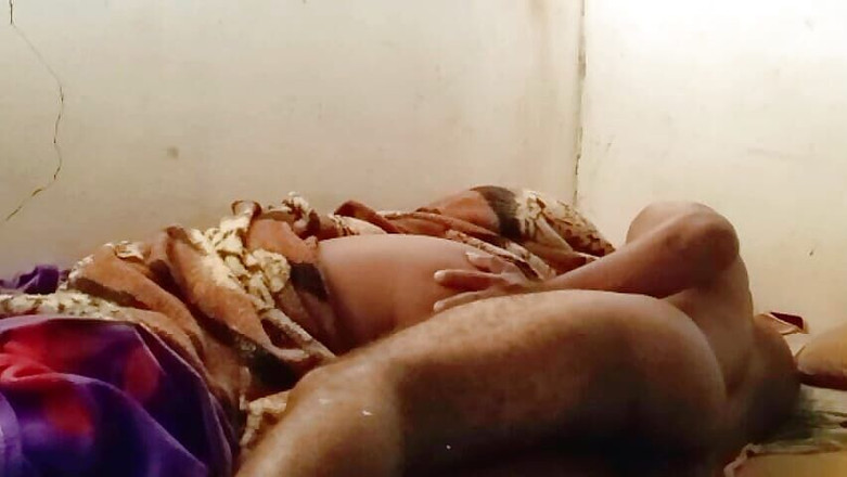 Casalsaodaporra: Adik tiri dengan pantat bahenol ngentot pagi-pagi