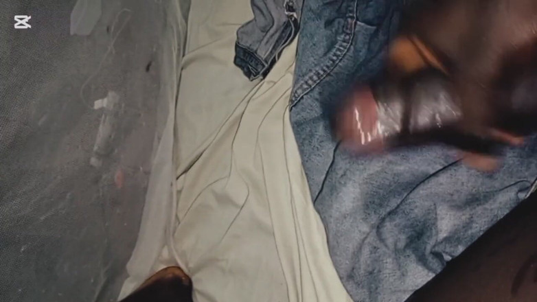 Gigadicki256: Baiser et masser la plus grosse bite comme une pute