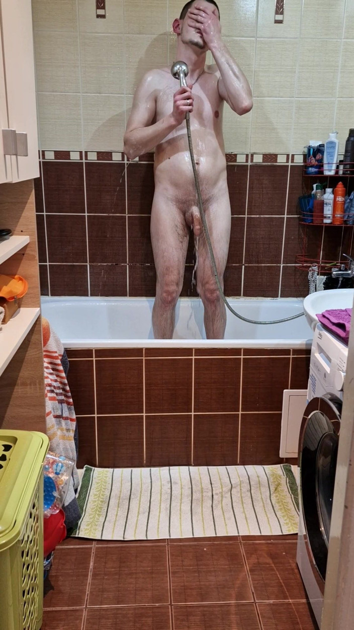 Fap_man93: I just needed a quick shower to freshen up before...
