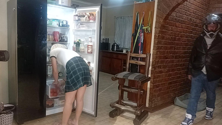 18blondteen: Sesso in cucina con un motociclista