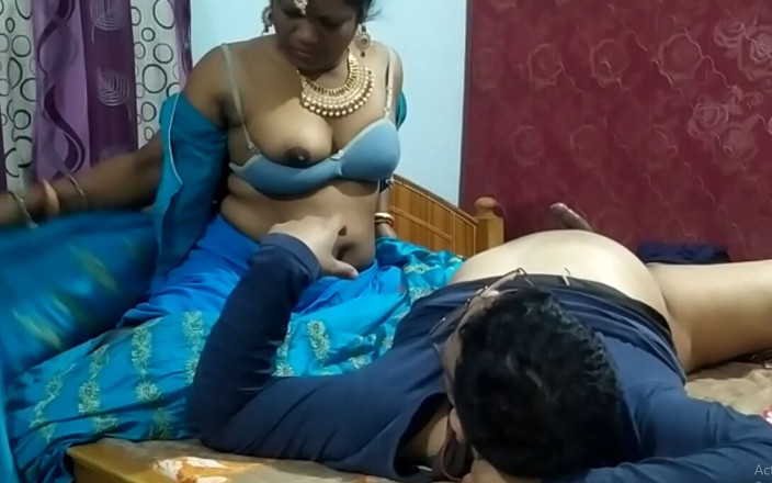 Popmini: Indische Bhabhi Desi hete seks in blauwe saree