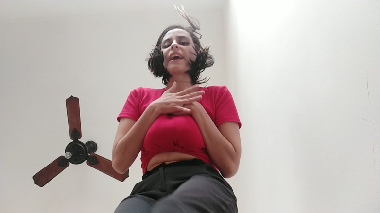 Ms Candy Bunny: Pijat kaki wanita raksasa pov