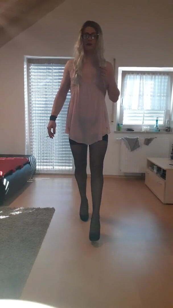Julia CD: Sexy lingerie crossdresser teen