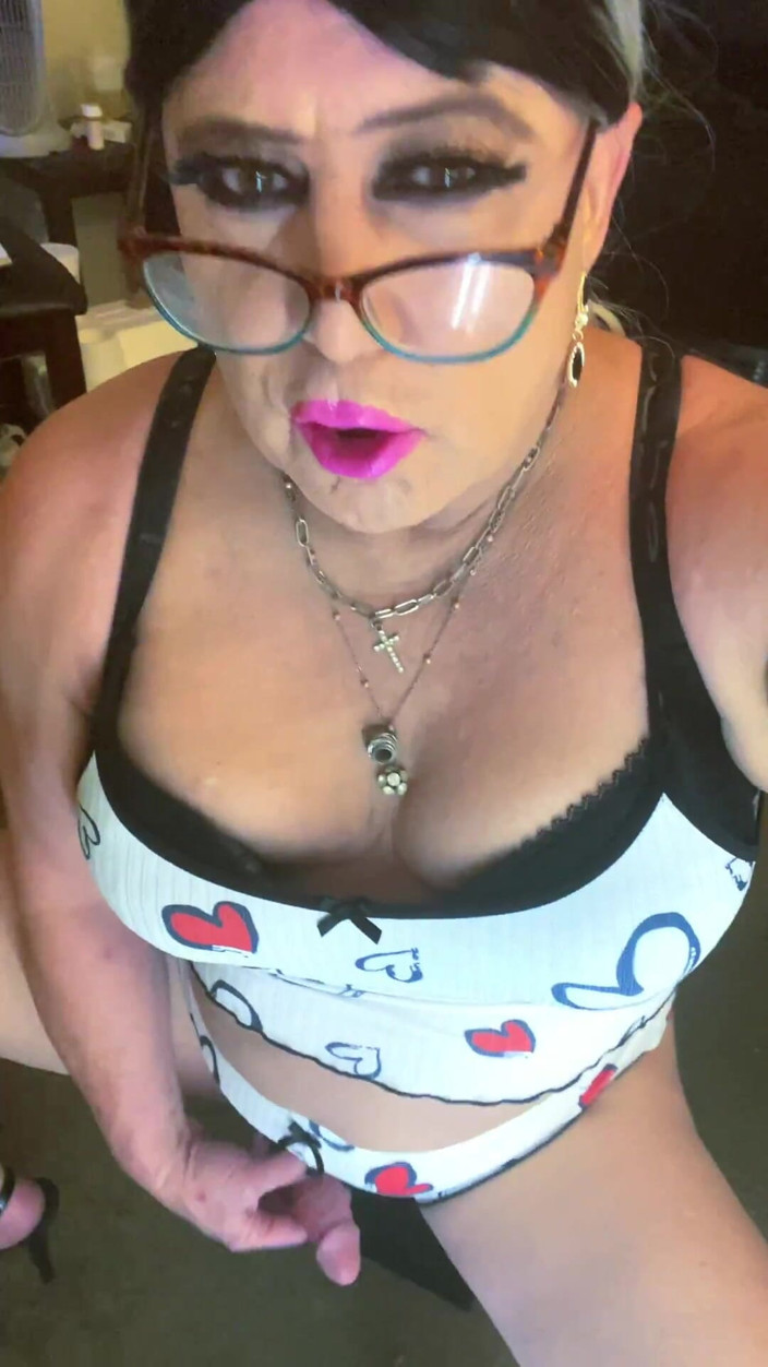 Krissy Sweets: CD Krissy Sweets likes you watching her playing with her...