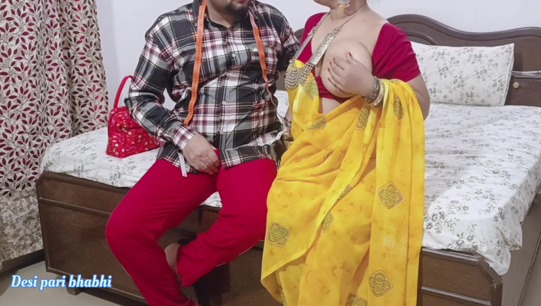 Desi Pari Bhabhi: Il sarto scopa donne indiane calde nel suo negozio. Hindi...