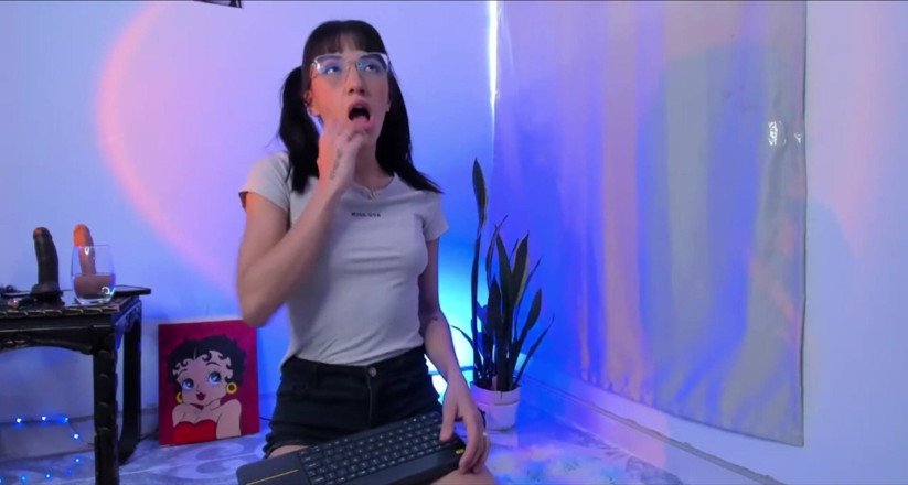 Yukari Shinju: Voglio Essere Scopato Da Te E Avere Il Tuo Pene...
