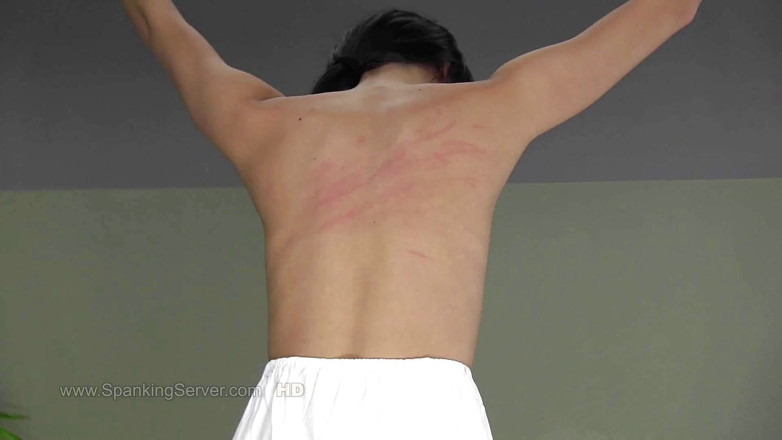 Spanking Server: Donna mit hartem rücken, peitsche