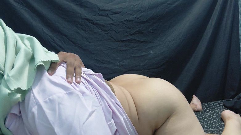 Vaginabig88: Ibu Bosskuu Sepi Apabila Suaminya Tinggal Di Luar Bandar