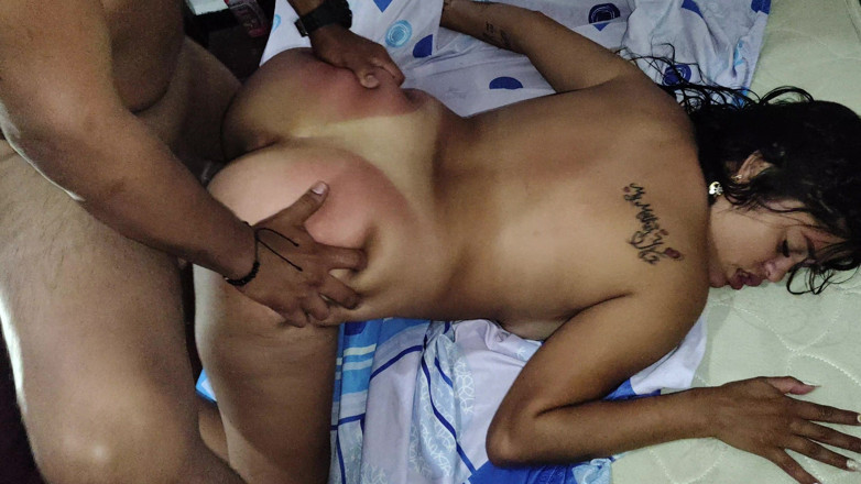 AngyAmazon: Doggy Fuck Oleh Kekasih Saya Semasa Suami Saya Filem