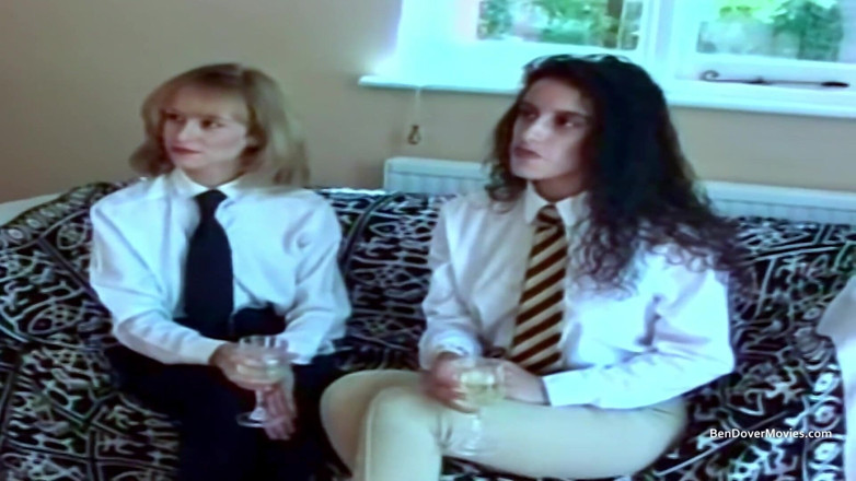 Ben Dover Movies: Clasa engleză: Lucy și Nicky Lewis