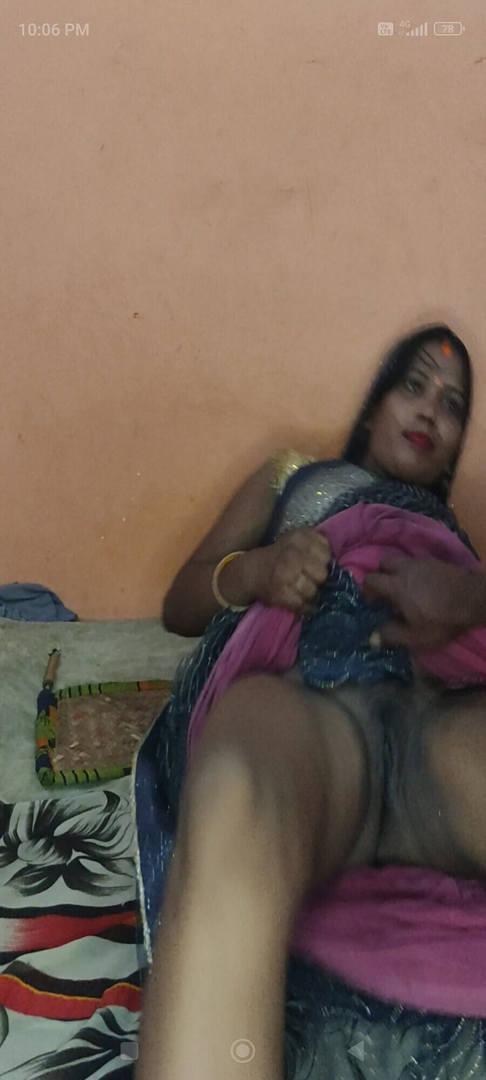 Mamta-Bhabhi-76xx: Video rekaman seks tante seksi india di desa india