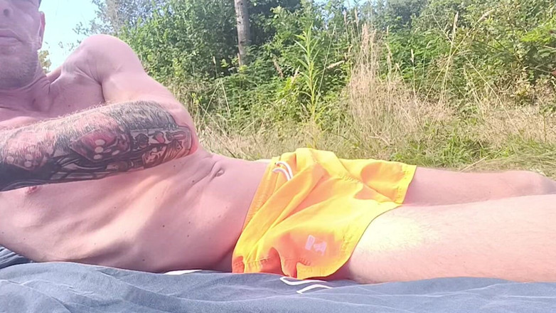 AnacondaWhite: Utomhus kul sperma