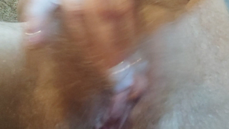 Risky Hairy Couple: Boot humping en spuiten, aangepast