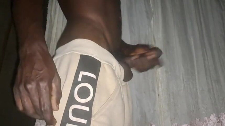 Power dick: 辣妹给黑鸡巴撸管