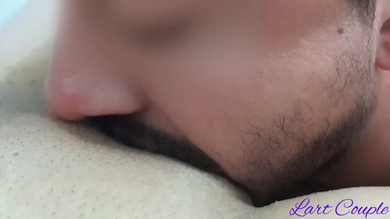 LartCouple: Elle mange sa chatte jusqu’à ce qu’elle jouisse - orgasme réel,...