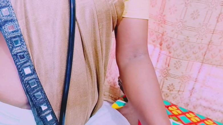 Honey lips: Doctor de la sat cu futai dur cu pacientul. Telugu...