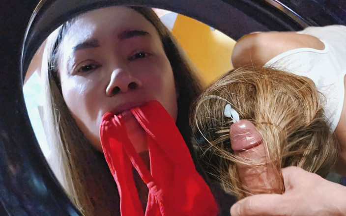 Nastystuf Girl: Tersangkut zakar ke dalam pantat ibu tiri, kongkek mulut dan...