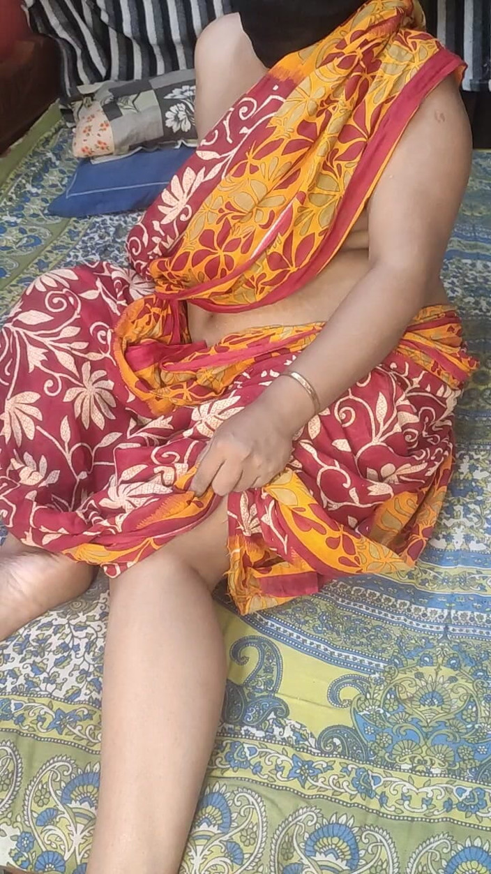 Indianbhabi2: 그녀의 방에서 섹스하는 인도 섹시 바비 Sruti 섹스