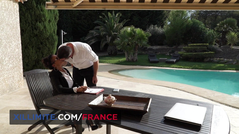 Made In France: La mora formosa matura gode della compagnia di un giovane...