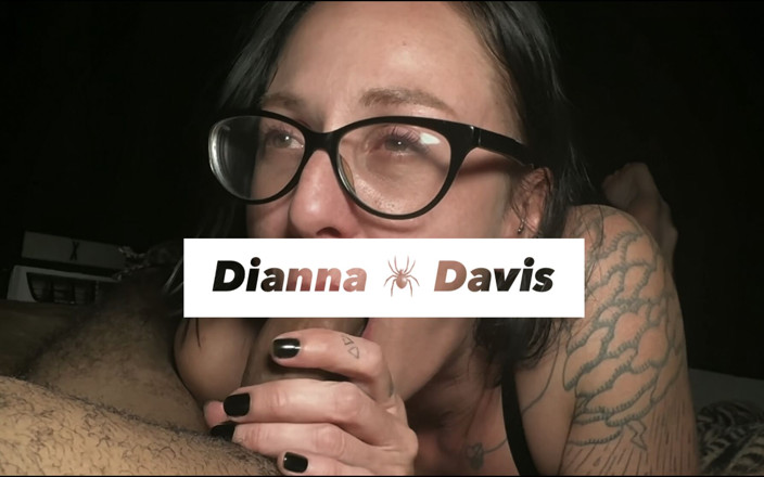 Dianna Davis: chashme men larki se land aur ante ki pooja - dekhne...