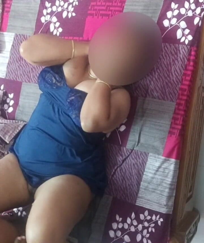 Black & white desicat: Heiße desi boudi große saftige titten hüpfen, harten creampie-sex