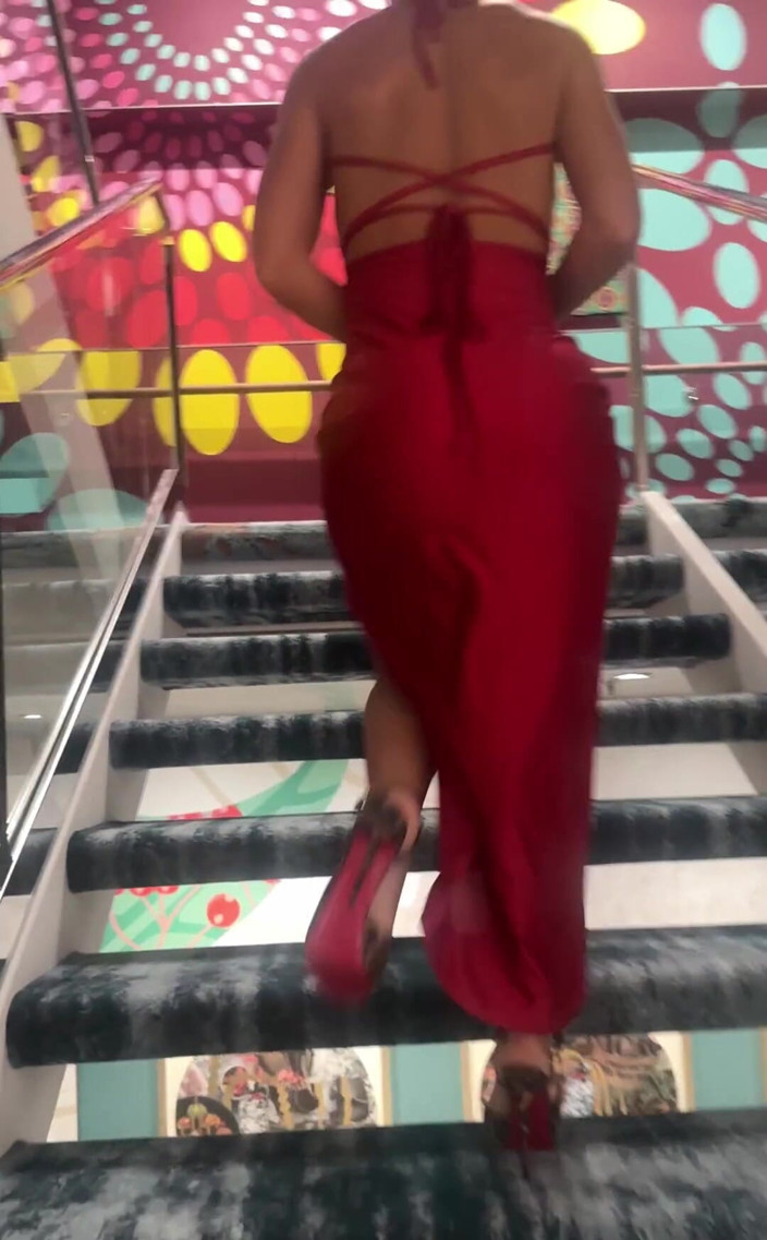Miss Lexa: Swipe Right to See Me Breaking Necks with That Dress...