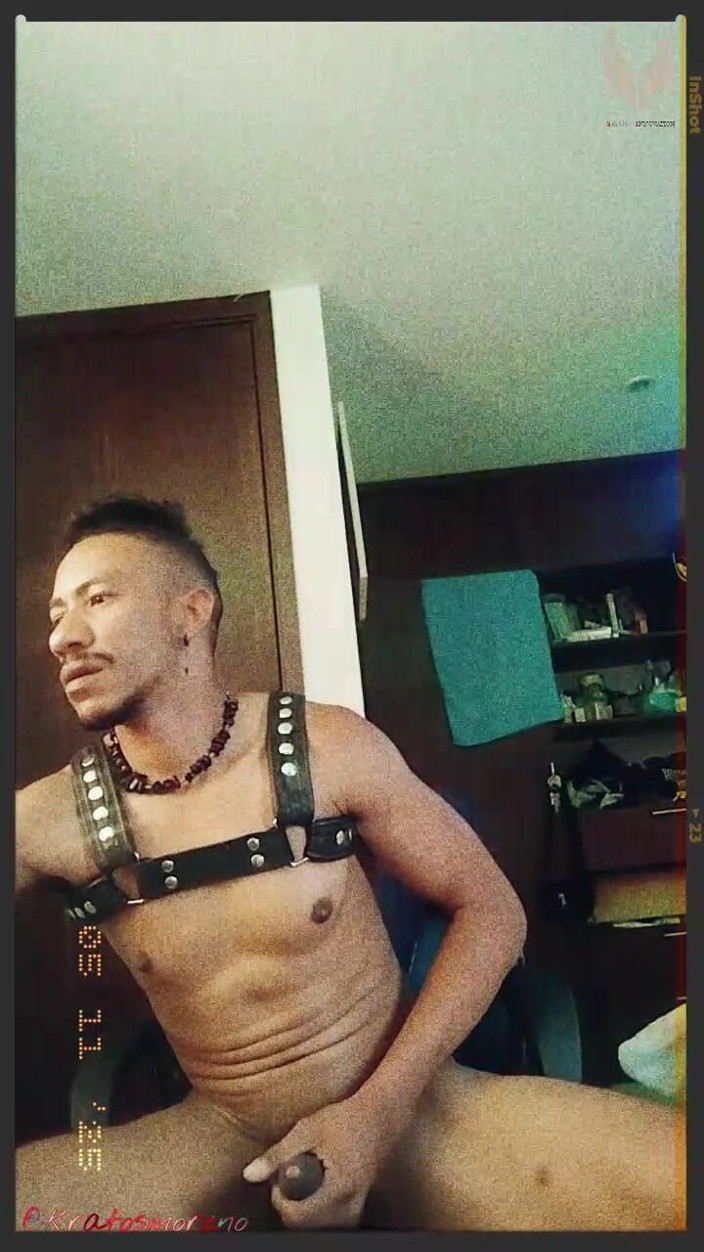 Kratosmoreno: 赫拉托斯的自我愉悦：