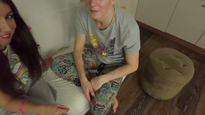 Falcon Al straight porn: 여친에게 빚을 갚기 위해 친구에게 준 바람난 남편, 따먹히는 걸 지켜보는 남편 - 2.23