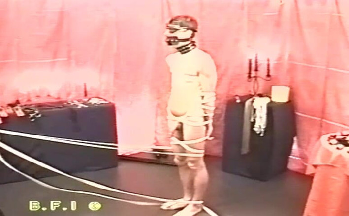 Bad Boys bedroom stories: 吊るされたタイトなコックの拷問