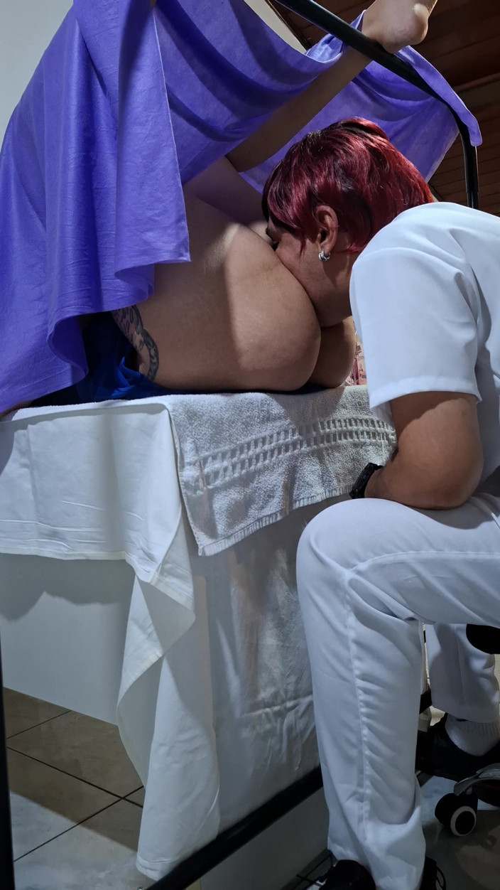 Gabi SweetCouplesStories: 婦人科検査は患者のオーガズムと医師の射精で締めくくられます
