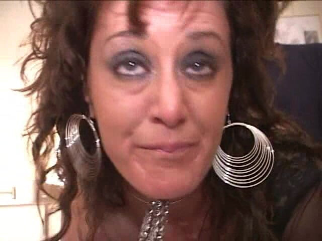 REAL Black Bred Wives: Deveres de corno # 1 - limpando buracos cheios de porra