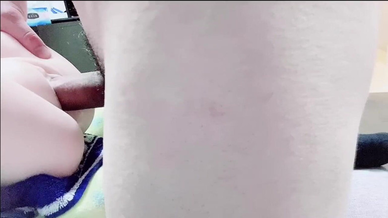 Medical student Hiro: Lo studente teenager asiatico si masturba viene e ottiene un...