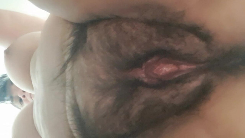 Mommy big hairy pussy: Edit kamar mandi ibu close up