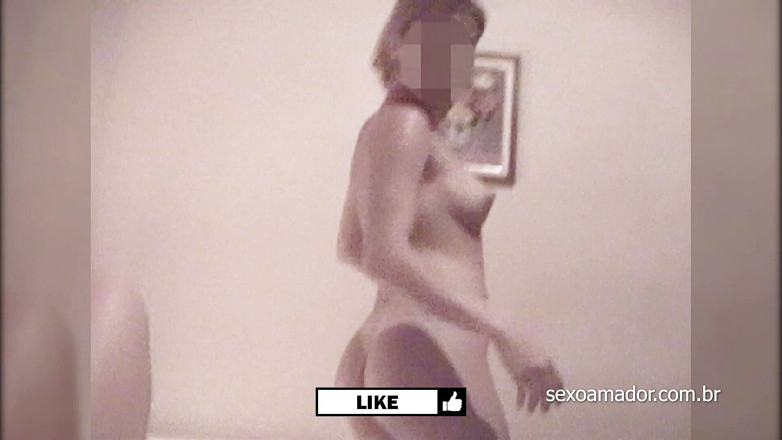 Amateurs videos: Cặp đôi trẻ mới bắt đầu làm tình rất lặng lẽ để bố...