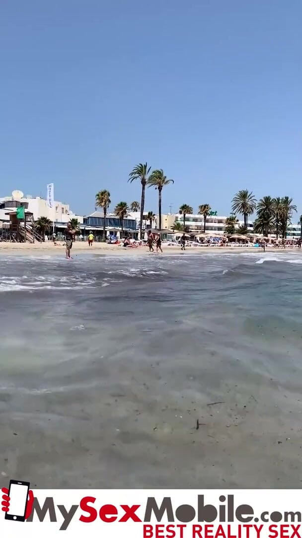 MySexMobile: Clea Gaultier scopata da un bbc a Ibiza - MySexMobile