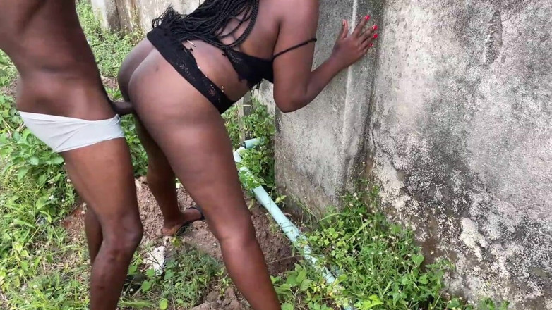 Sex naija 1: Schwarze frau mit einem spektakulären arsch weiß, wie man einen...