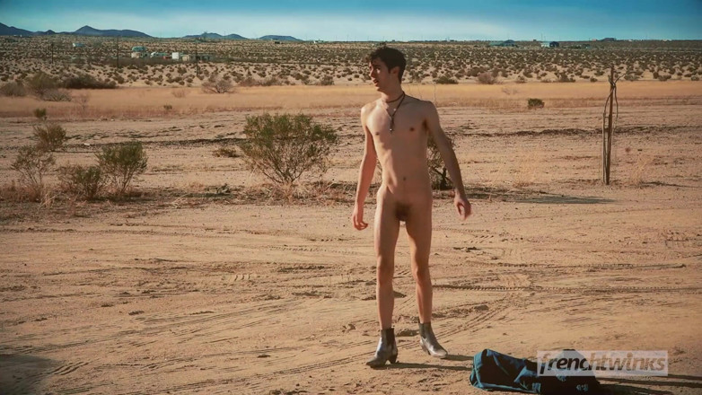 French twinks: Francouzská dvojčata ošukaná a naštvaná venku sexy blondýnkou v USA